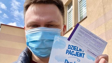 Szymon Hołownia zaszczepiony. "Ponad 90 km od domu"