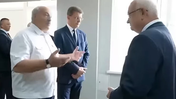 Białoruś: Łukaszenka wściekły po wizycie w fabryce motocykli. Prezydent zwolnił dyrektora zakładu
