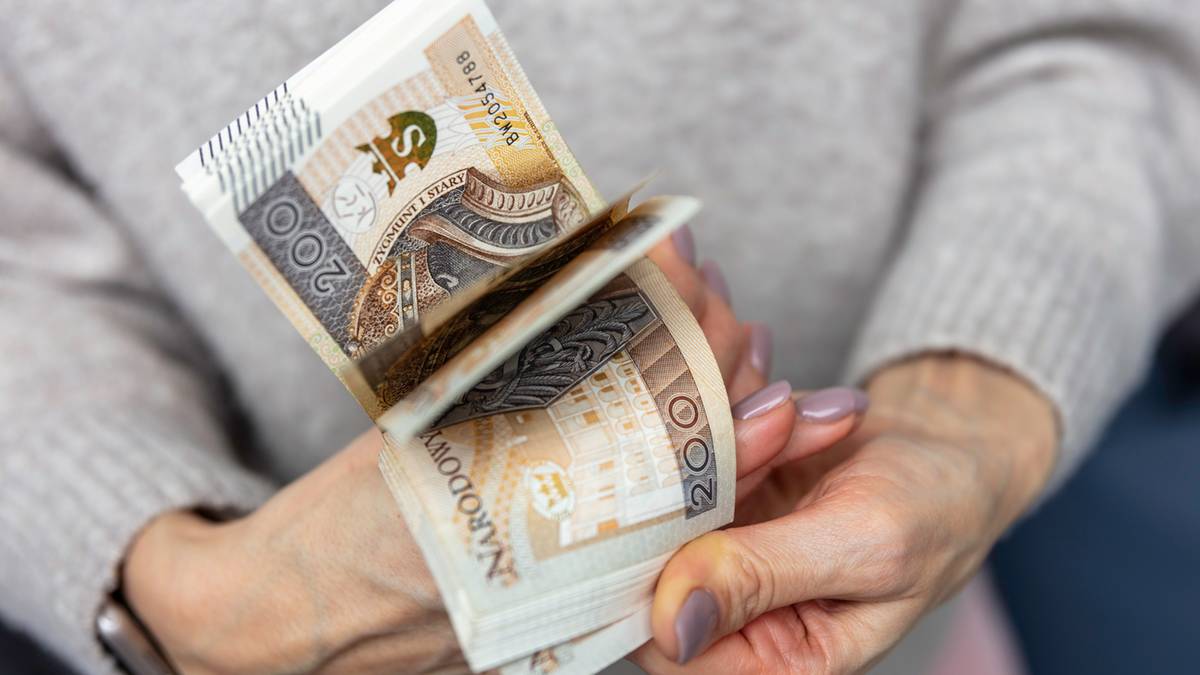 Ten wariant renty wdowiej bardziej się opłaca. Seniorzy wybierają go najczęściej