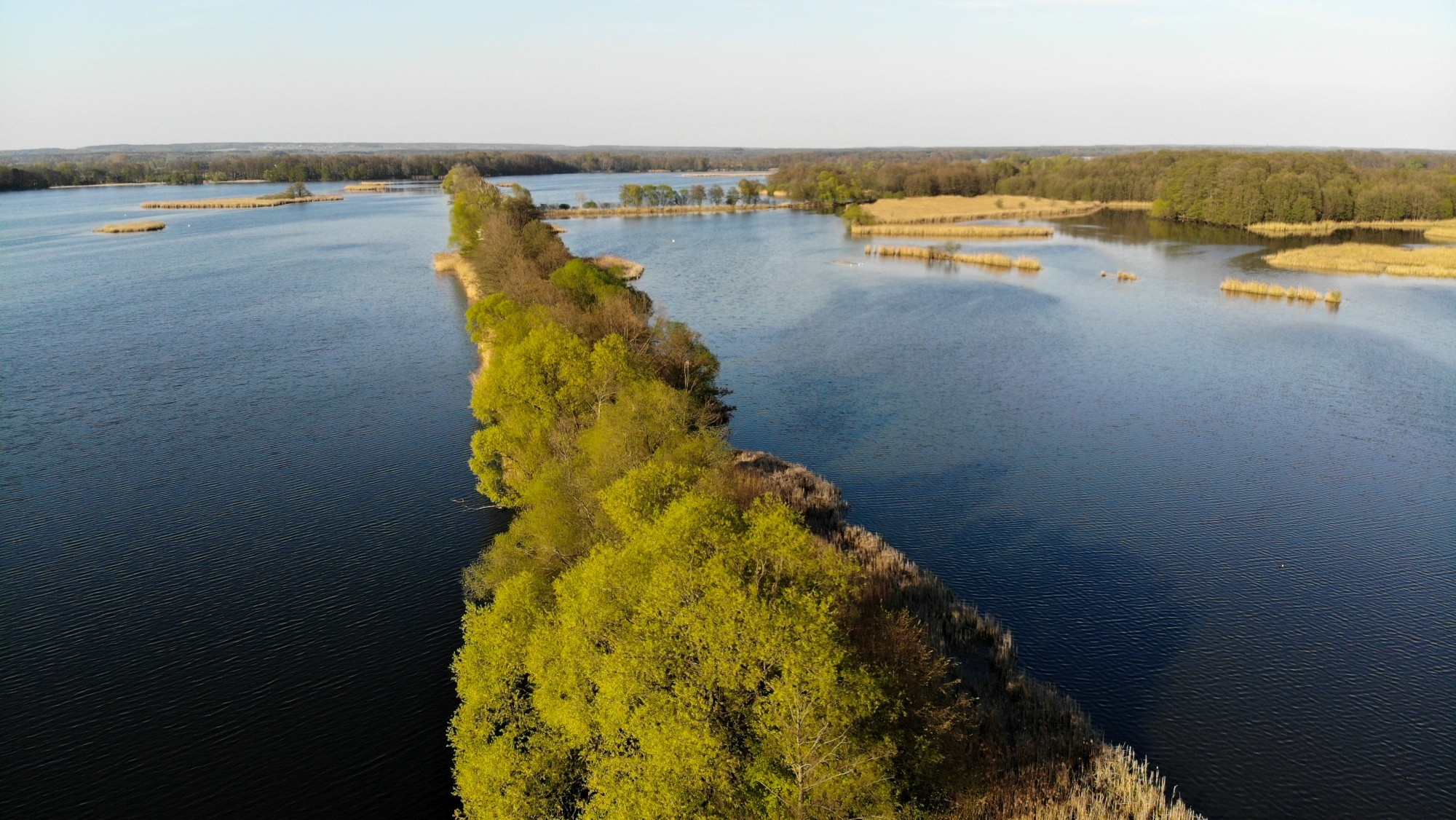 Wiosna w Polsce okiem drona - zdjęcie 19