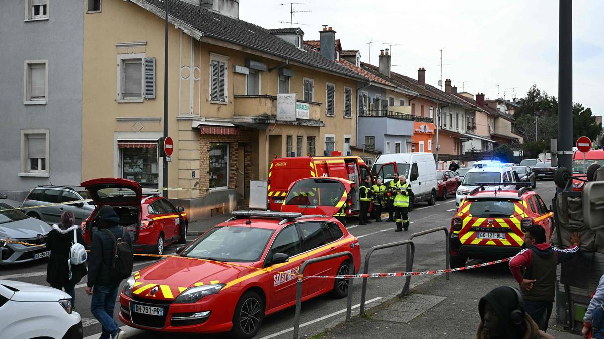 Atak nożownika we Francji. Nie żyje jedna osoba, ranni policjanci