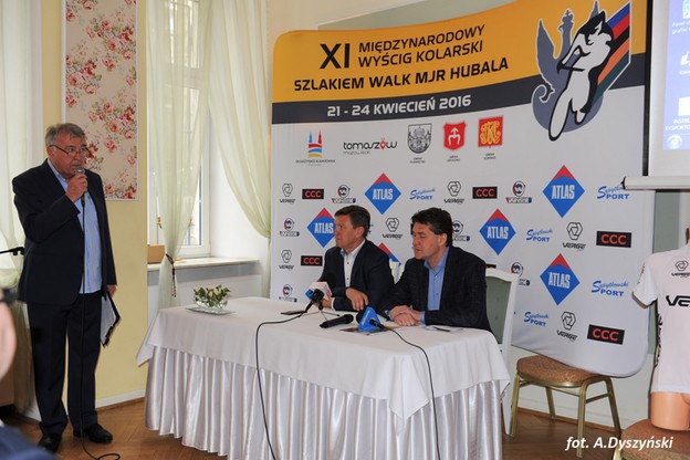 Konferencja prasowa na temat wyścigu "Szlakiem walk mjr. Hubala"