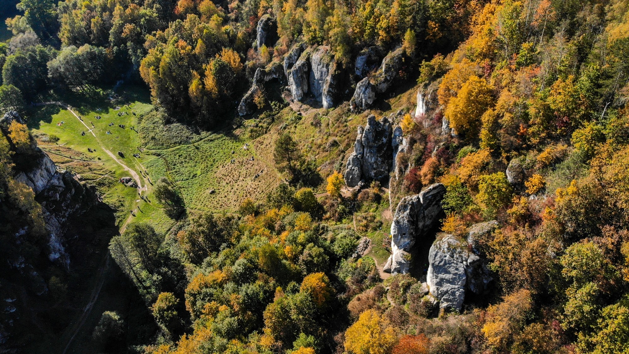 Jesień w górach z lotu ptaka - zdjęcie 18