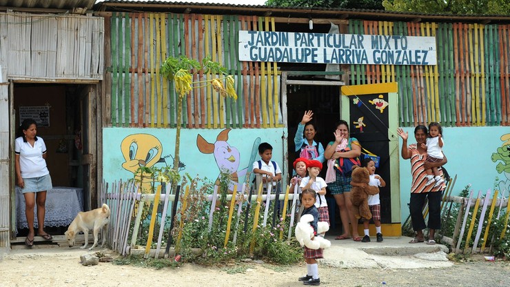 Ekwador. Co roku ponad 3 tys. dziewczynek poniżej 14. roku życia rodzi dzieci