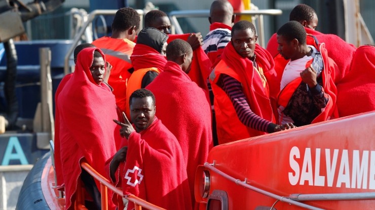 Coraz mniej migrantów dociera do Europy przez Morze Śródziemne