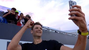 Emocje do ostatniej piłki! Hurkacz wygrał nie tylko z rywalem, ale i pogodą