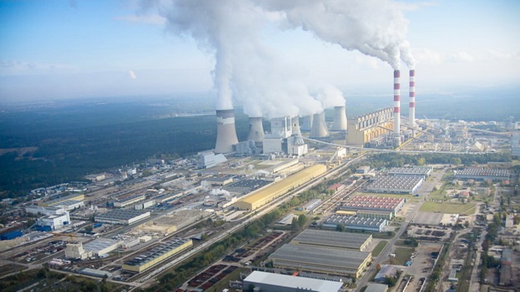 Elektrownia Bełchatów największym "trucicielem" powietrza w Europie. W pierwszej 10. też Ryanair