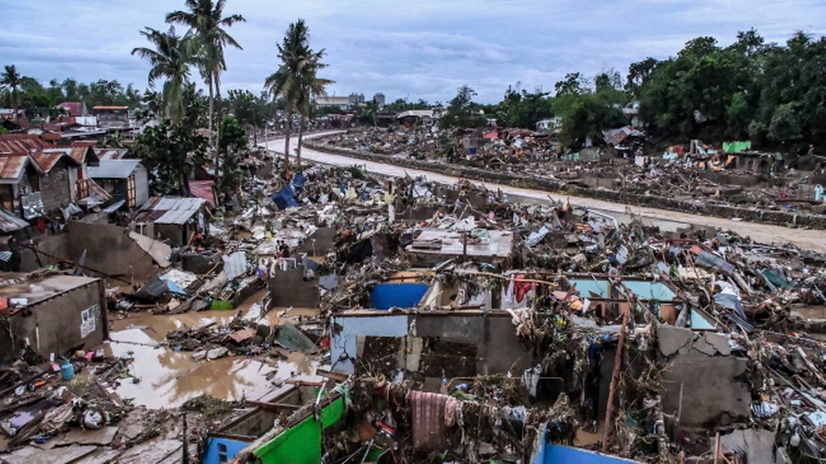 Tragiczny bilans po przejściu tajfunu. MSZ ostrzega Polaków
