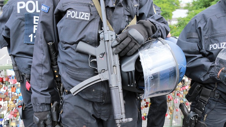 Napastowanie seksualne i ataki na policję podczas festiwalu w Niemczech