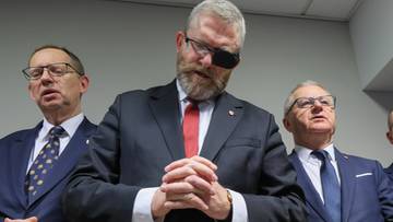 TikTok ukarał Grzegorza Brauna. Nagrania zniknęły z platformy