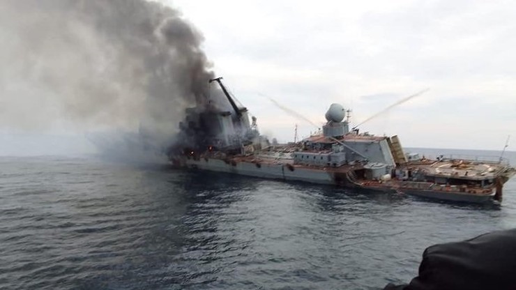 Wojna w Ukrainie. Zatonięcie krążownika Moskwa. Krewni marynarzy zmuszani do milczenia