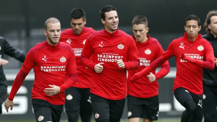 Sześciu piłkarzy PSV Eindhoven z koronawirusem