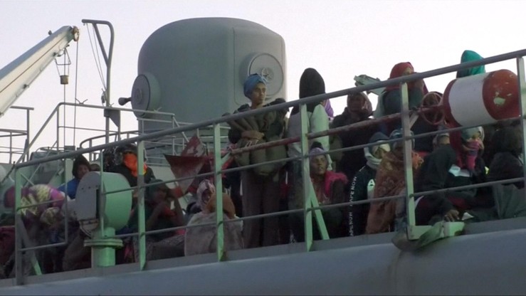 660 migrantów uratowanych na Morzu Śródziemnym. Zostali odesłani do Afryki