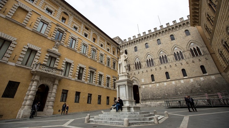 Włochy: rząd przyjął dekret o ratowaniu banków