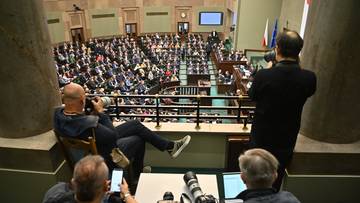 A slump of support for PiS, KO without a majority. Fresh parliamentary poll