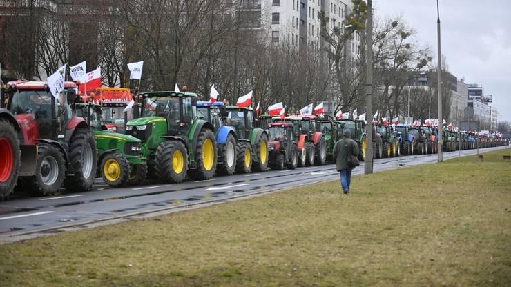 Warszawa. Zakończył się protest AgroUnii. Rolnicy się rozeszli, traktory zostały