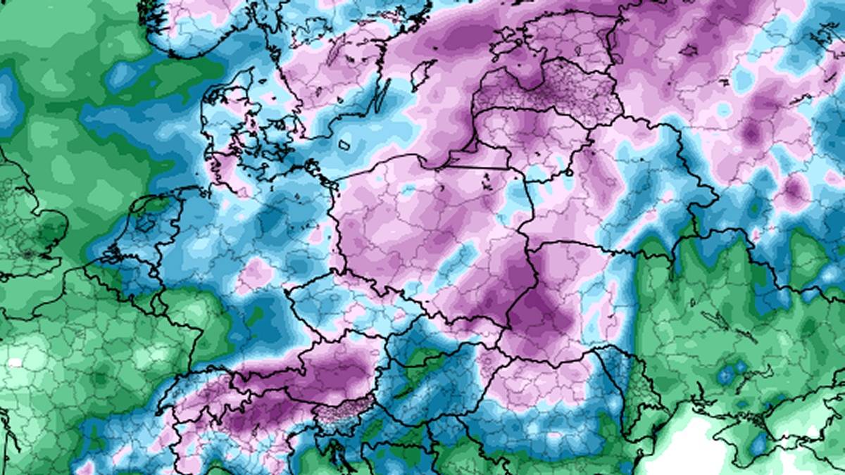 Przed nami bardzo deszczowy okres. Fot. tropicaltidbits.com