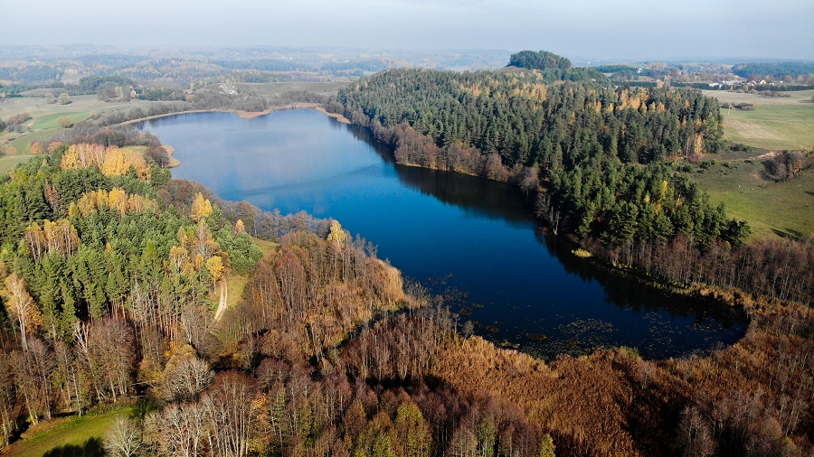 20.10.2019 11:00 Jesień na polskich nizinach z lotu ptaka. Zobacz na zdjęciach piękne krajobrazy ostatnich dni