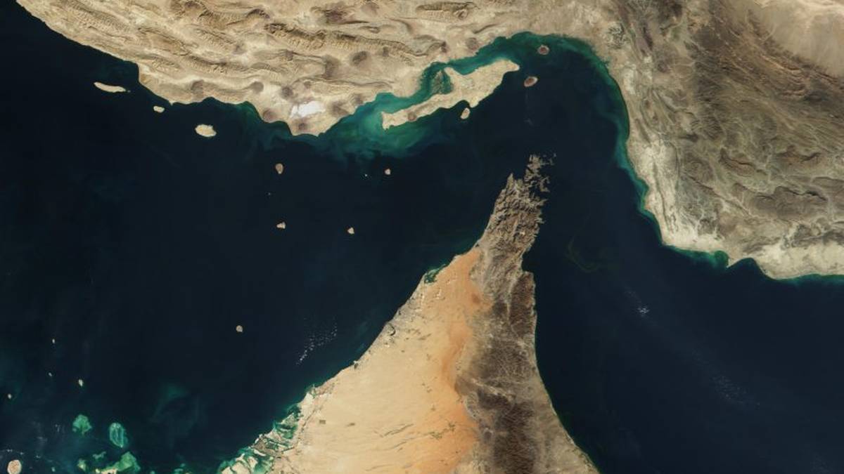 Iran zamknie cieśninę Ormuz. Parlament zadecydował