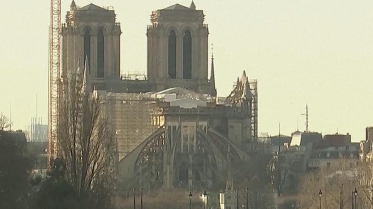 Francja. Katedra Notre Dame ponownie otwarta. "Jest całkowicie bezpieczna"