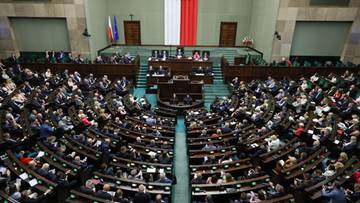 Zmiany w wynagrodzeniach dla medyków. Sejm zagłosował