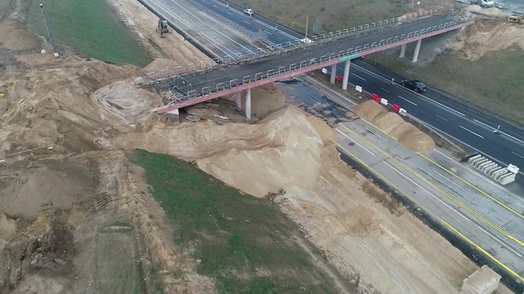 Autostrada A1 częściowo zamknięta. Trwa wyburzanie wiaduktów