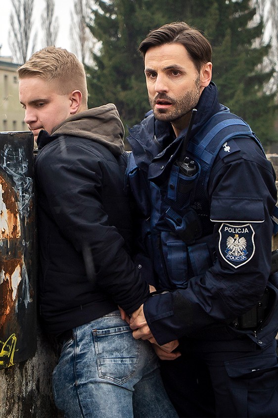 „Policjantki i Policjanci”: Trudna miłość i bohater z ulicy