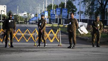 Rozmowy pokojowe w Pakistanie. Irańska delegacja odleciała, Trump odwołał wysłanników