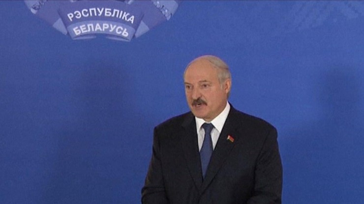 UE na cztery miesiące zawiesiła sankcje wobec Białorusi i prezydenta Łukaszenki