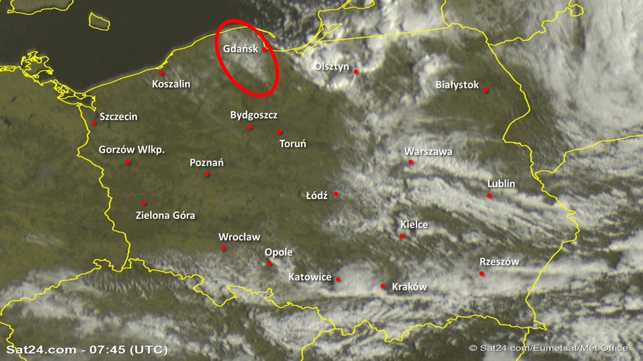 Zdjęcie satelitarne Polski w dniu 14 marca 2020 o godzinie 8:45. Dane: Sat24.com / Eumetsat.