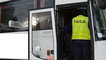Policja skontrolowała autokar z wycieczką do Włoch, kierowcy grozi do pięciu lat 
