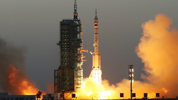 Chiński statek kosmiczny przycumował do modułu Tiangong 2