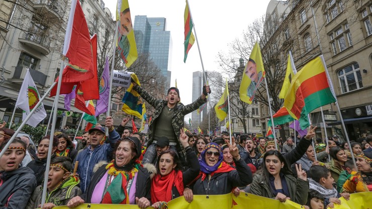 Tysiące Kurdów protestowały we Frankfurcie przeciwko planom Erdogana