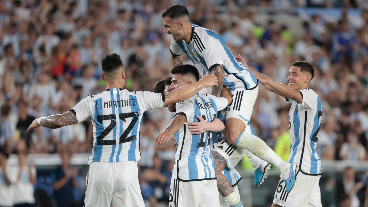 Argentina – Curacao.  Live coverage and score