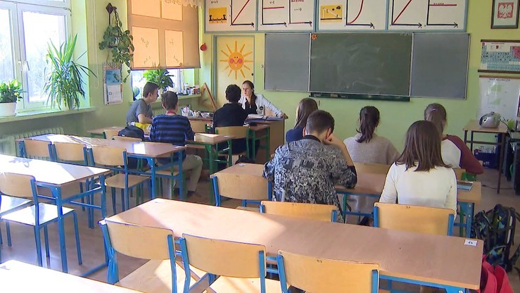 Grzegrzółka: czekamy na analizy prawne ws. wniosku o referendum dot. reformy edukacji