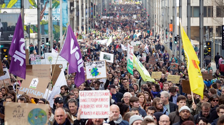 Osiem tysięcy uczestników marszu dla klimatu w Brukseli
