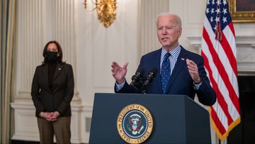 1400 dolarów dla każdego Amerykanina. Senat USA przyjął pakiet pomocowy