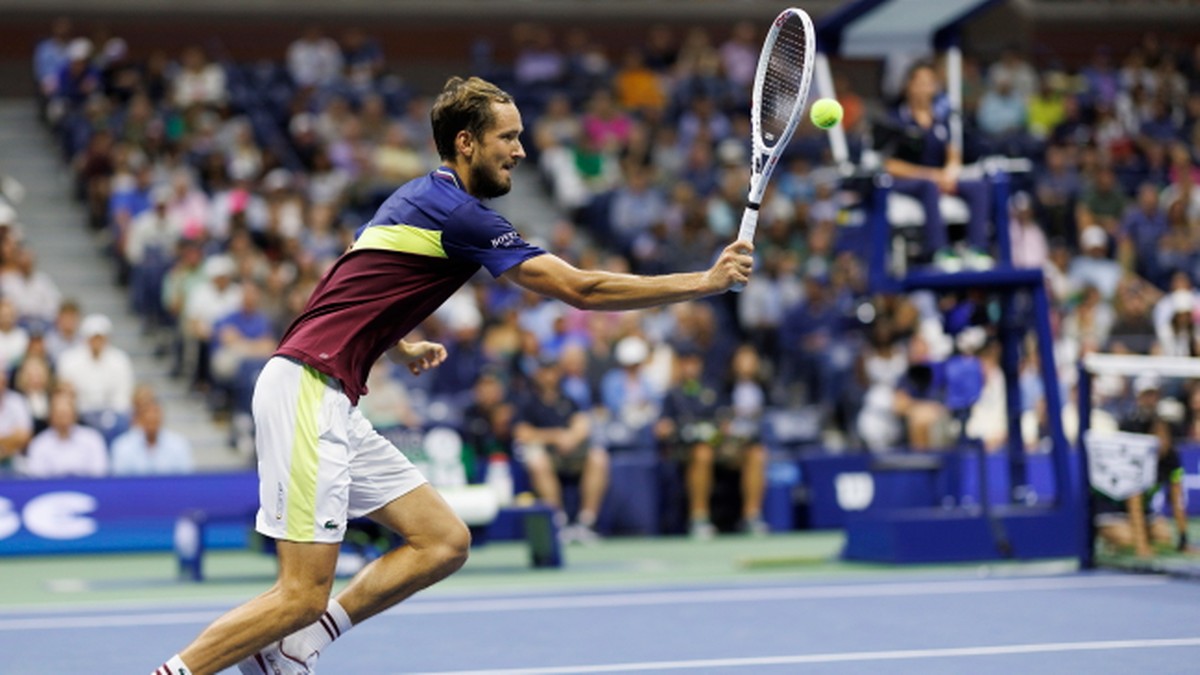 Daniił Miedwiediew z żalem do organizatorów US Open. "Dobrze, że nie skończyliśmy o czwartej rano"