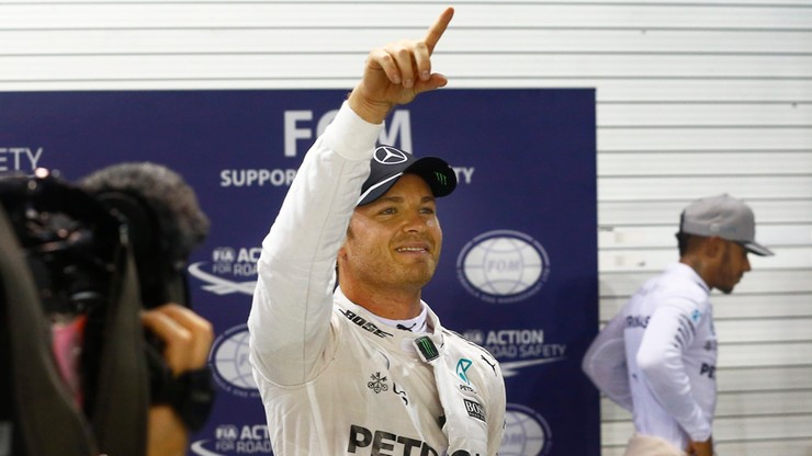Rosberg wygrał kwalifikacje przed GP Singapuru, pech Vettela
