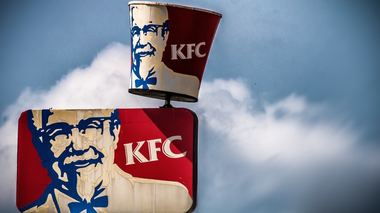 Australia. KFC zmuszone wymienić sałatę na kapustę. Powodem zalanie upraw i wojna w Ukrainie