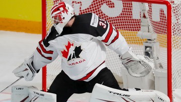 MŚ w hokeju: Kanadyjczycy gonią czołówkę, słabnący gospodarze