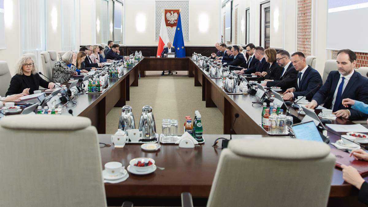 Zapytali Polaków o oczekiwania wobec rządu. Jest nowy sondaż