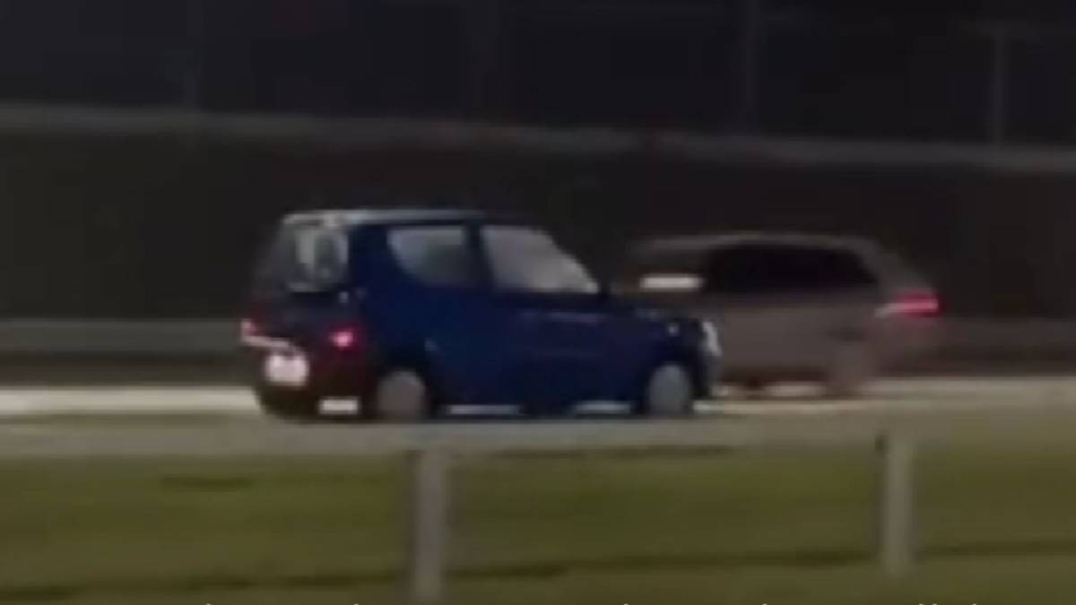 Seniorka gnała "pod prąd" ekspresówką. Policja rozstawiła blokady