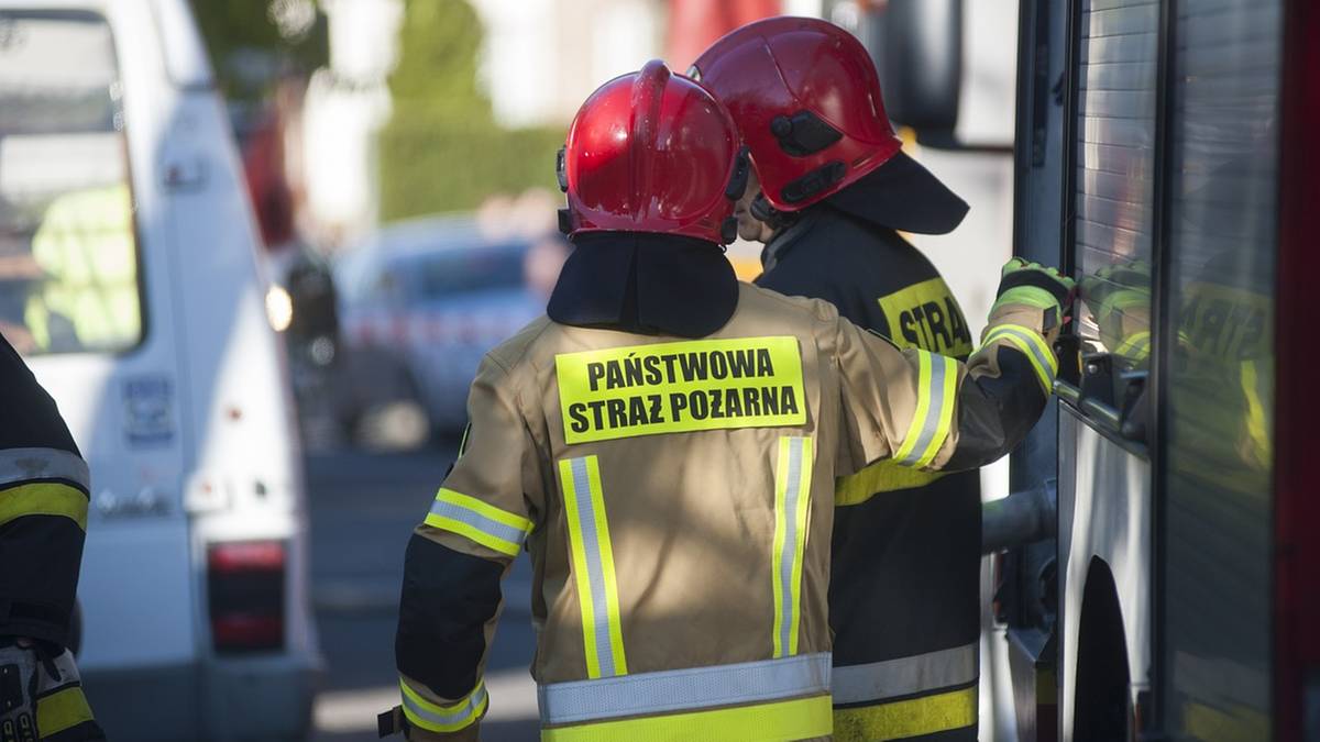 Tragedia w Jaworznie. Rodzina zatruła się czadem. Nie żyją dziadkowie