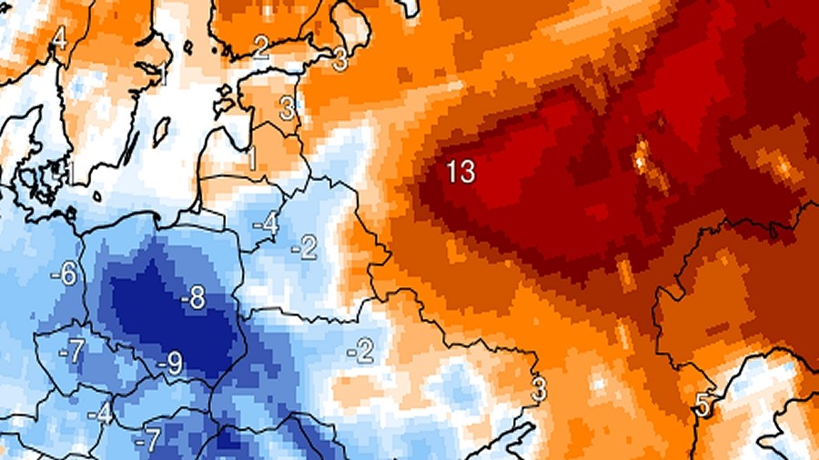 Anomalie temperatury powietrza w Europie w dniu 15 kwietnia 2021. Nad Polską wyjątkowo zimno, a w Rosji nadzwyczaj ciepło. Fot. ClimateReanalyzer.org