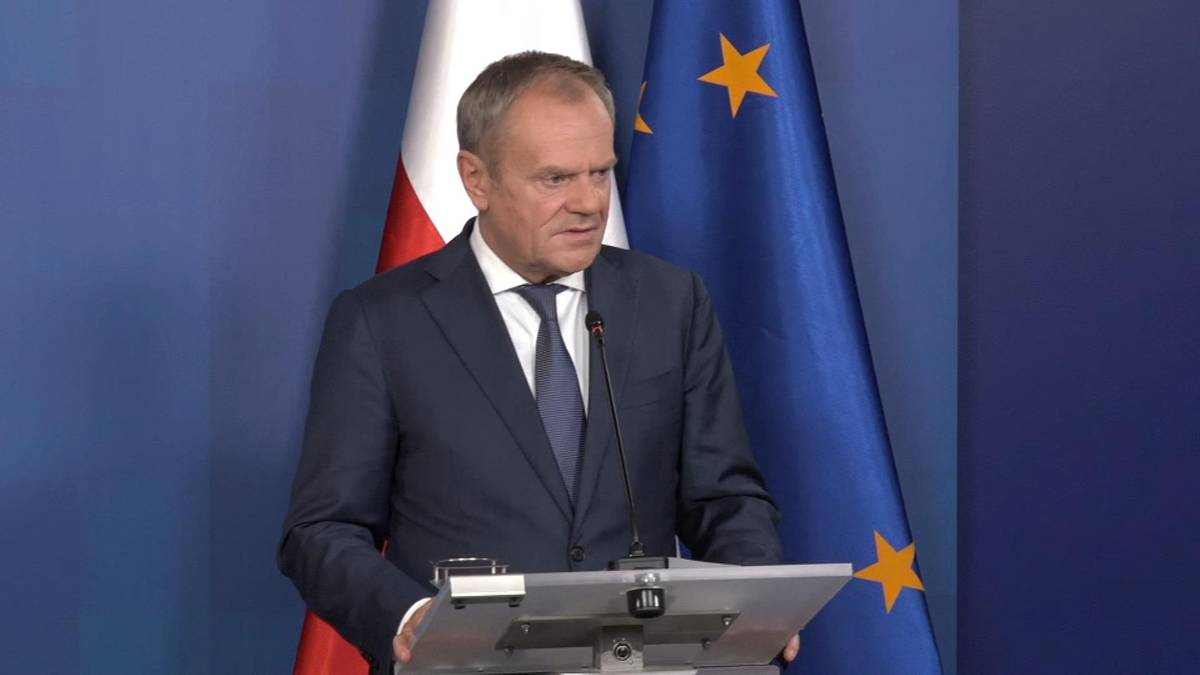 "Polska ma prawo do stosowania szczególnych rozwiązań". Donald Tusk po szczycie w Brukseli