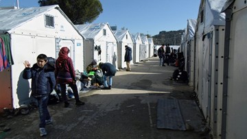 Grecja: protestujący nie pozwolili wylądować śmigłowcowi z ministrem. Sprzeciwiają się budowie ośrodka uchodźczego