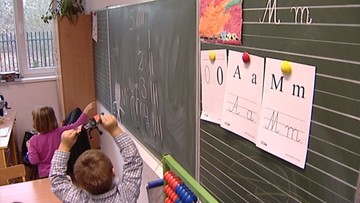 Samorządy przekonują rodziców do posyłania 6-latków do szkół: 500 zł w Sosnowcu, 1000 zł w Opolu