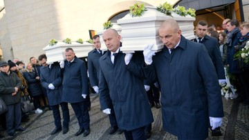 Pogrzeb matki i córek, które zginęły w Bukowinie Tatrzańskiej. Przemówił ojciec