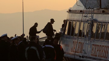Z wyspy Lesbos wypłynęły pierwsze łodzie z migrantami do Turcji